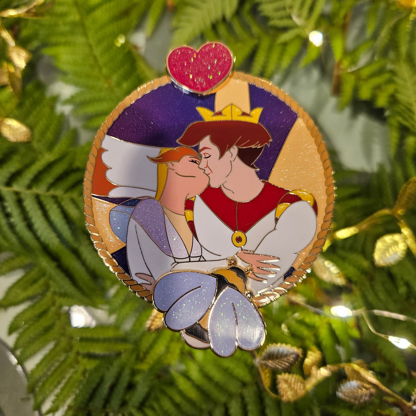 Fairy Retro Wedding - Pin-on-Pin
