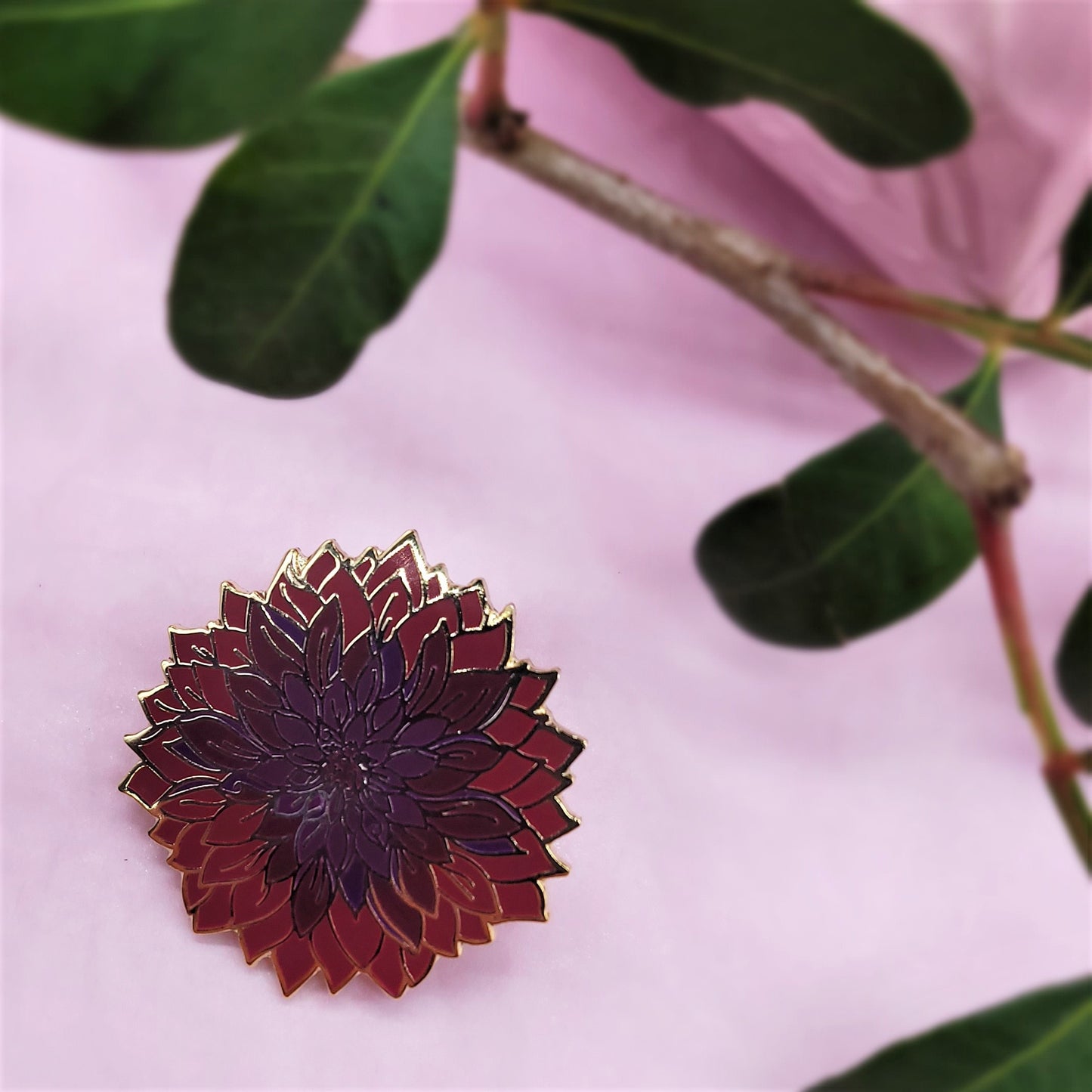 Dahlia Pin