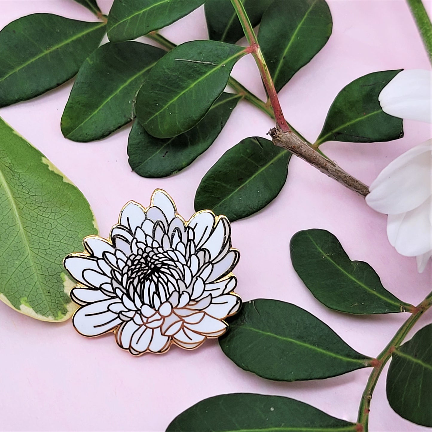 Chrysanthemum Pin