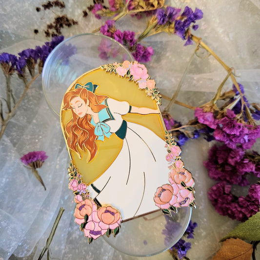 Nostalgia Princess - Stained glass, pin-on-pin