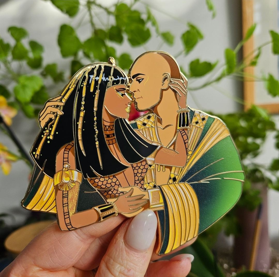 Pin of the Week: Mvmmy Imo & Anck Windswept